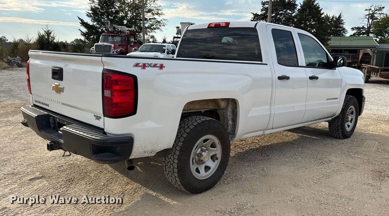 image for item ET7165 2015 Chevrolet Silverado 1500 Double Cab pickup truck