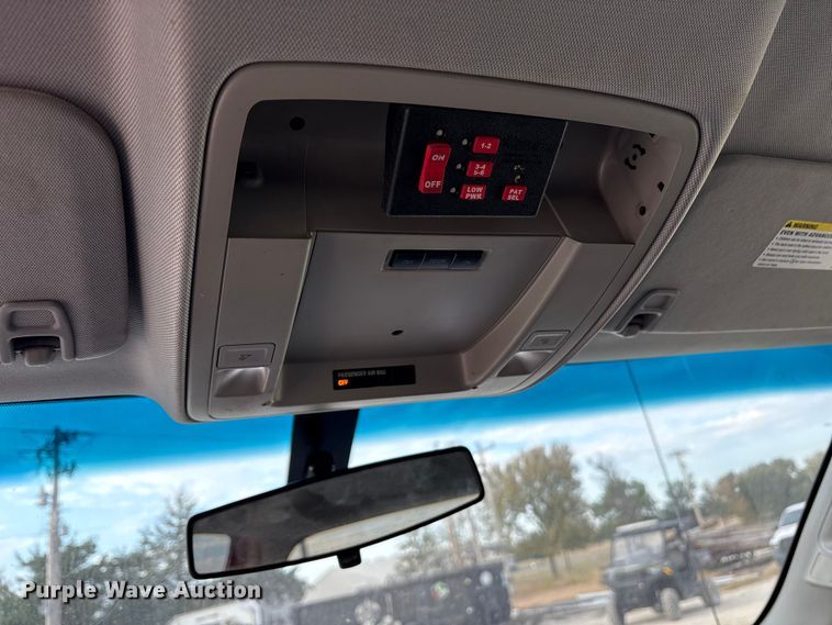 image for item ET7165 2015 Chevrolet Silverado 1500 Double Cab pickup truck