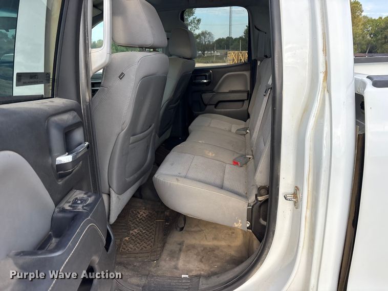 image for item ET7165 2015 Chevrolet Silverado 1500 Double Cab pickup truck