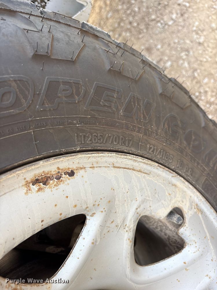 image for item ET7165 2015 Chevrolet Silverado 1500 Double Cab pickup truck