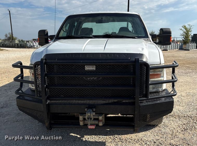 image for item ET7168 2009 Ford F250 Super Duty Crew Cab pickup truck