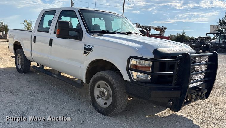 image for item ET7168 2009 Ford F250 Super Duty Crew Cab pickup truck