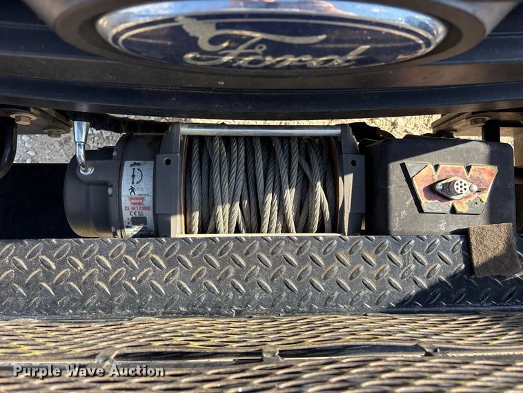 image for item ET7168 2009 Ford F250 Super Duty Crew Cab pickup truck