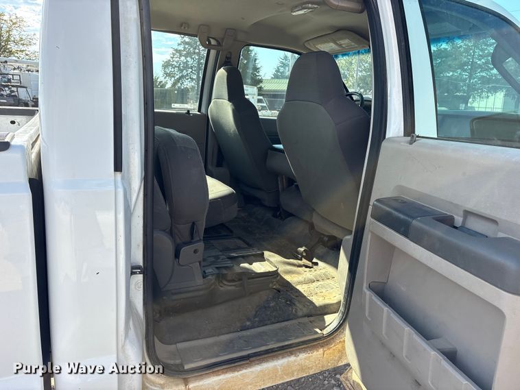 image for item ET7168 2009 Ford F250 Super Duty Crew Cab pickup truck