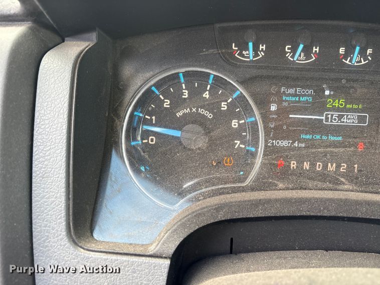 image for item ET7171 2011 Ford F150 SuperCrew pickup truck