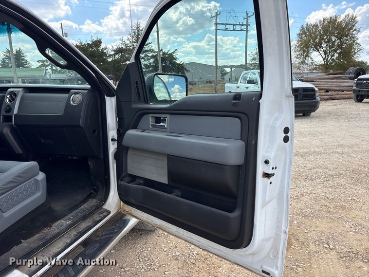 image for item ET7171 2011 Ford F150 SuperCrew pickup truck