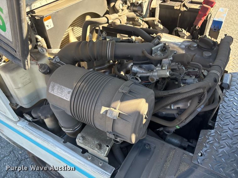 image for item ET8567 2017 UniCarriers CFS40 forklift