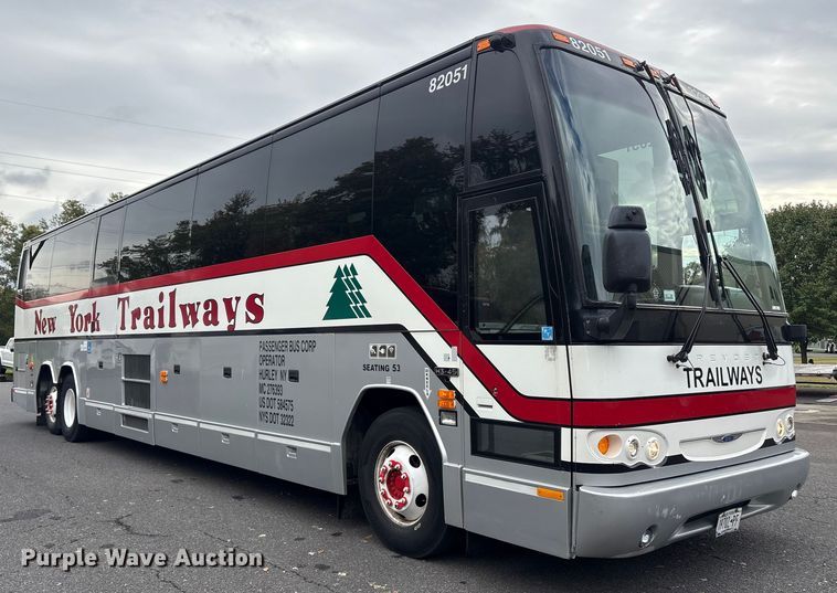 image for item ET8586 2005 Prevost H3-45 Coach Bus