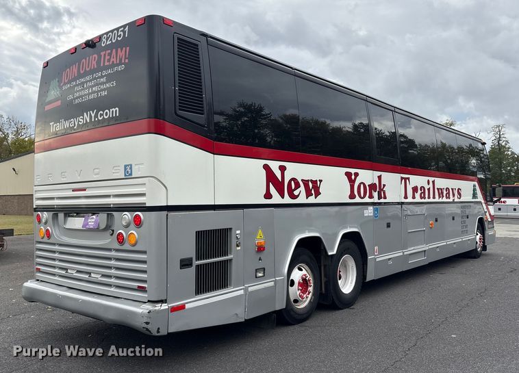 image for item ET8586 2005 Prevost H3-45 Coach Bus