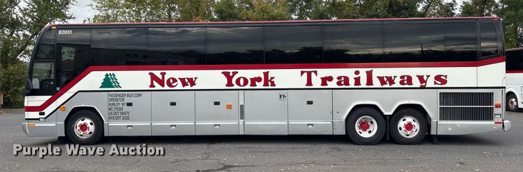 image for item ET8586 2005 Prevost H3-45 Coach Bus