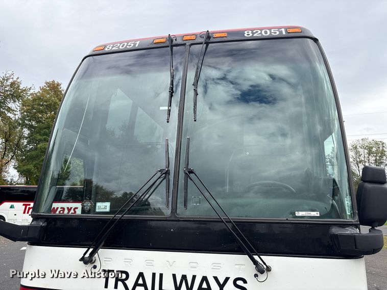 image for item ET8586 2005 Prevost H3-45 Coach Bus