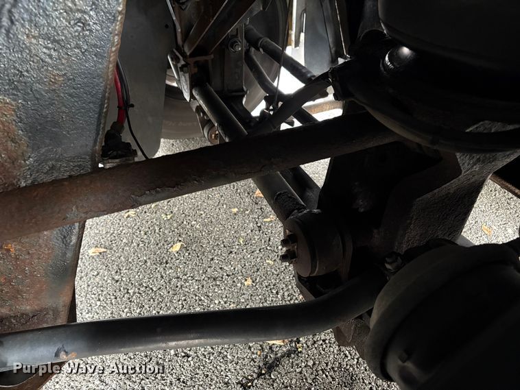 image for item ET8586 2005 Prevost H3-45 Coach Bus