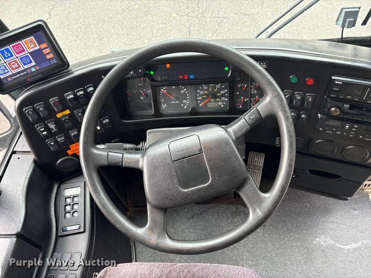 image for item ET8586 2005 Prevost H3-45 Coach Bus