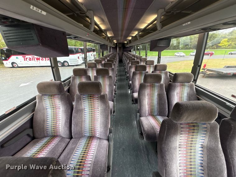 image for item ET8586 2005 Prevost H3-45 Coach Bus