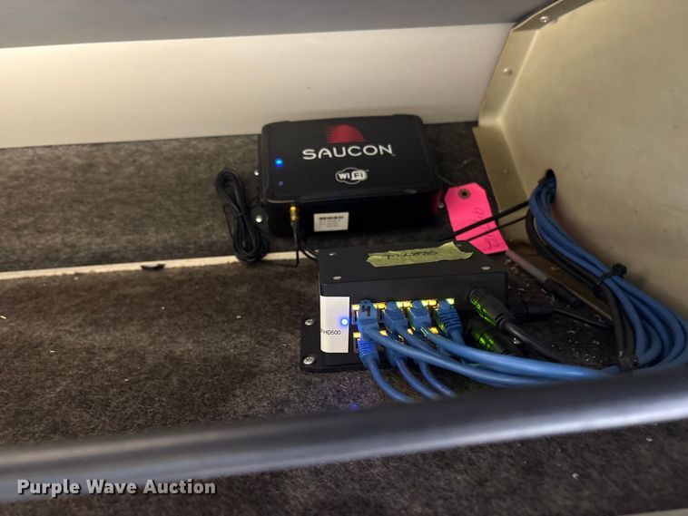 image for item ET8586 2005 Prevost H3-45 Coach Bus