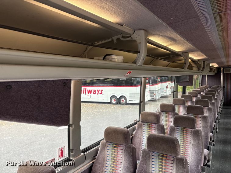 image for item ET8586 2005 Prevost H3-45 Coach Bus