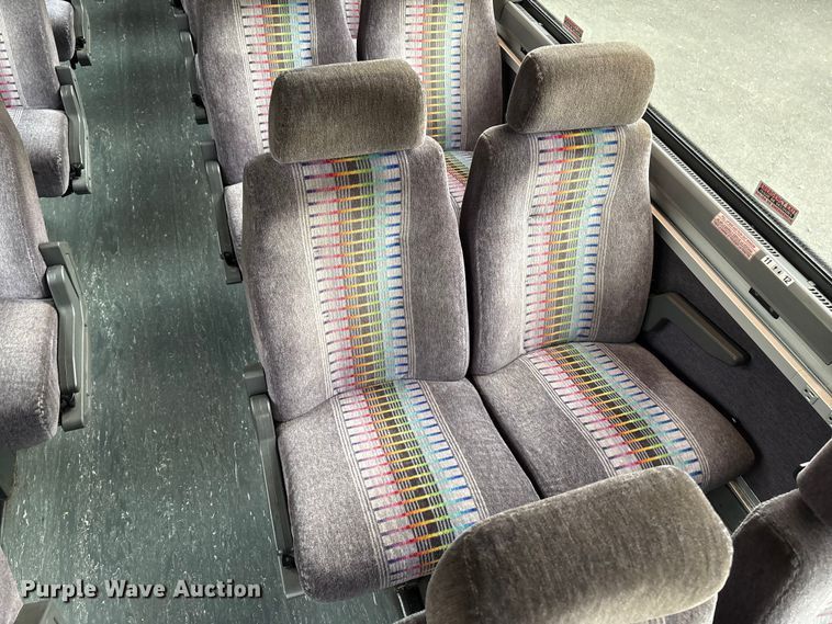 image for item ET8586 2005 Prevost H3-45 Coach Bus