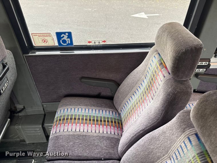 image for item ET8586 2005 Prevost H3-45 Coach Bus