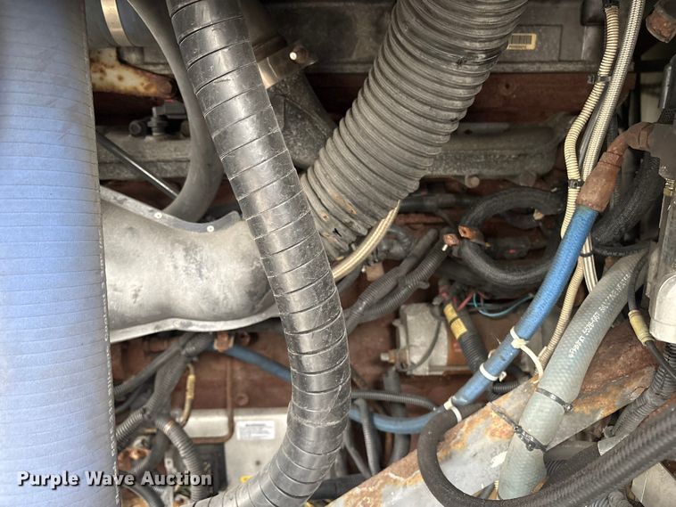 image for item ET8586 2005 Prevost H3-45 Coach Bus