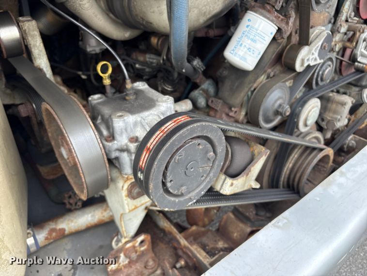 image for item ET8586 2005 Prevost H3-45 Coach Bus