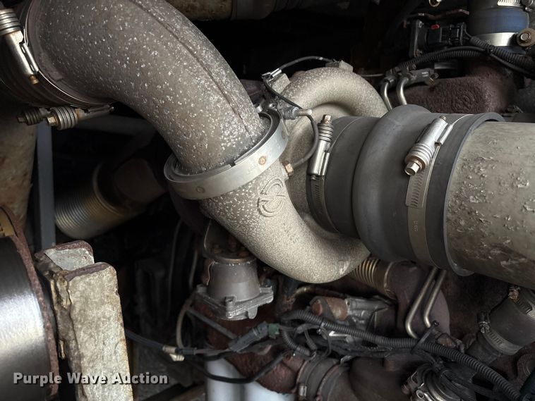 image for item ET8586 2005 Prevost H3-45 Coach Bus