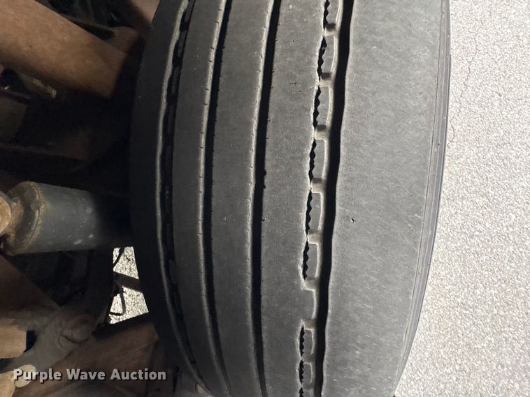 image for item ET8586 2005 Prevost H3-45 Coach Bus