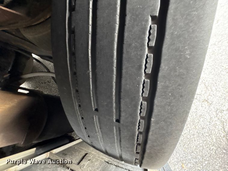 image for item ET8586 2005 Prevost H3-45 Coach Bus