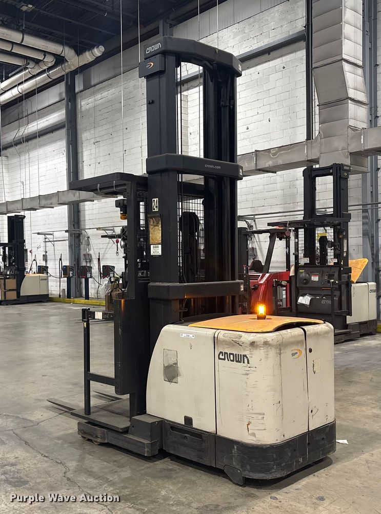 image for item ET8589 2015 Crown SP4050-30 order picker