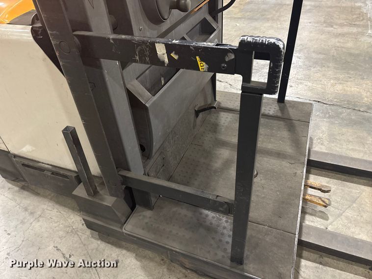 image for item ET8589 2015 Crown SP4050-30 order picker