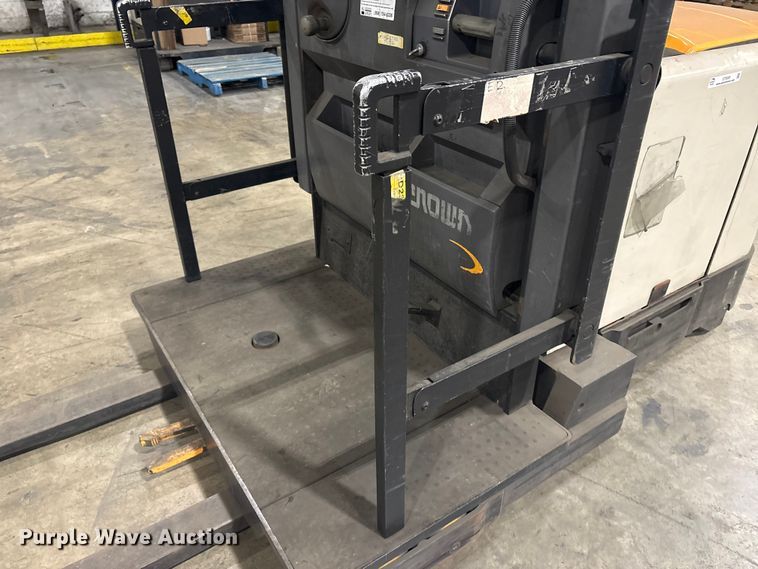 image for item ET8589 2015 Crown SP4050-30 order picker