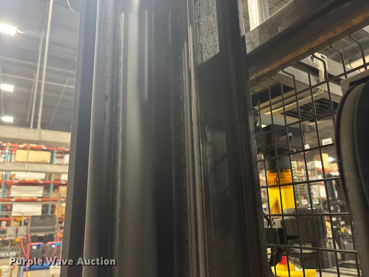 image for item ET8589 2015 Crown SP4050-30 order picker