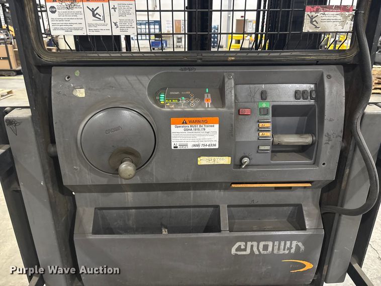 image for item ET8589 2015 Crown SP4050-30 order picker