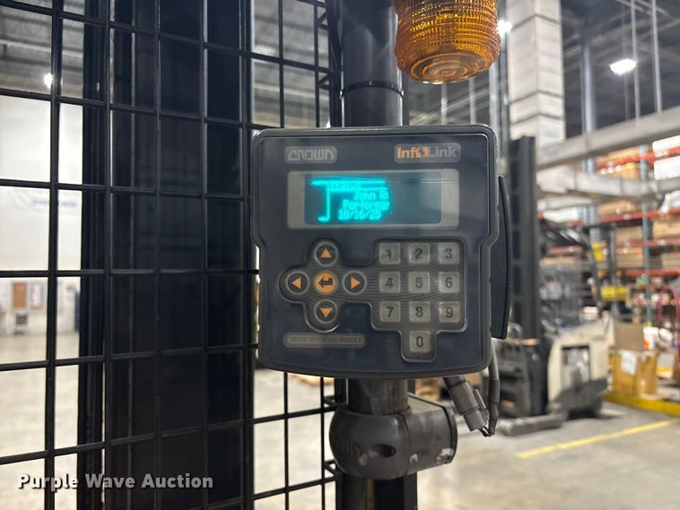 image for item ET8589 2015 Crown SP4050-30 order picker