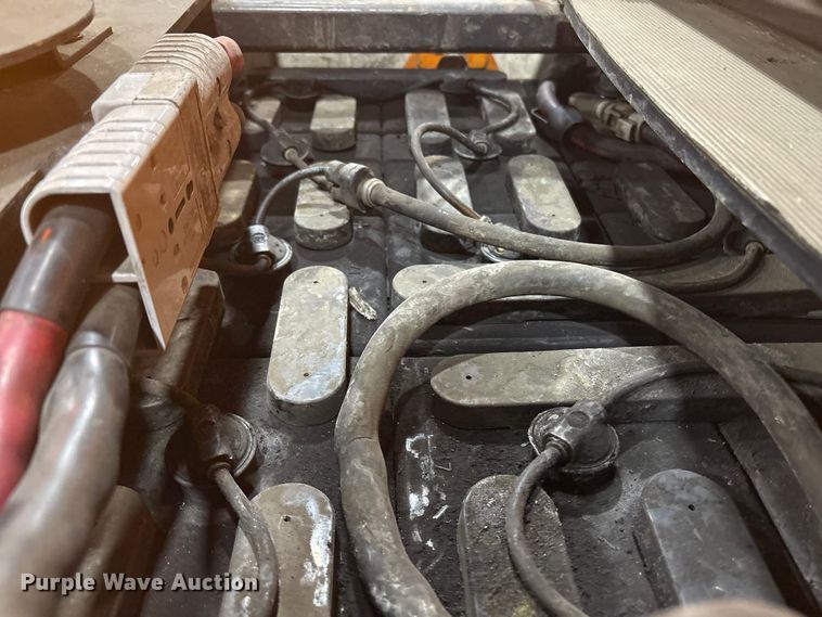 image for item ET8589 2015 Crown SP4050-30 order picker