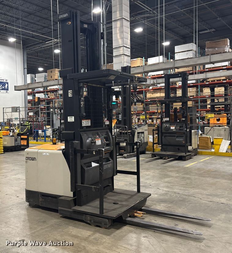 image for item ET8590 2015 Crown SP4050-30 order picker