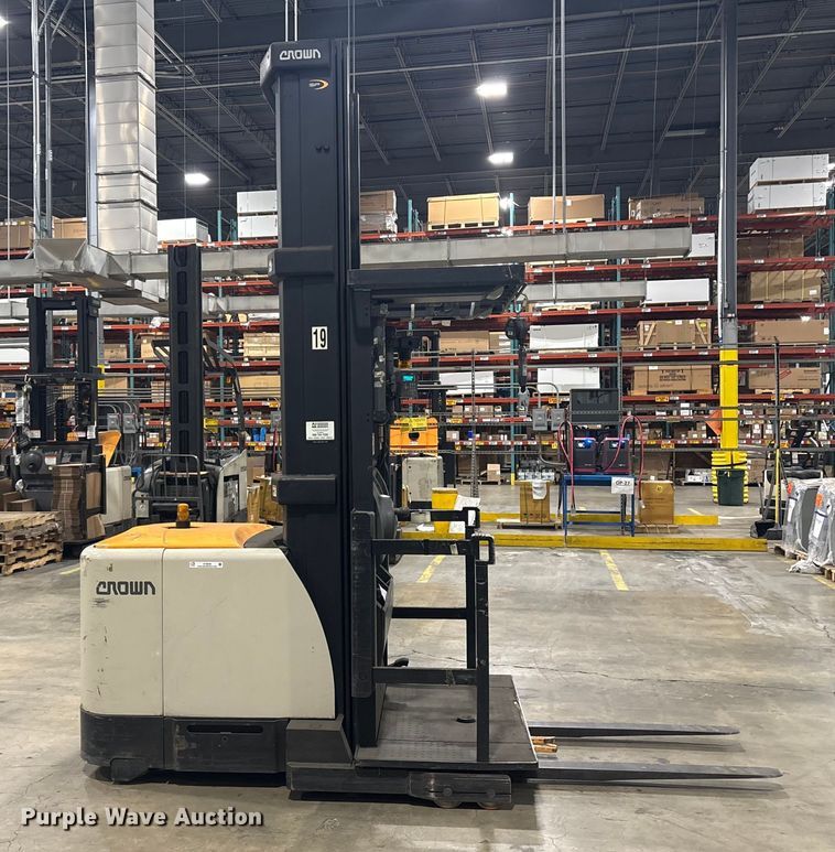 image for item ET8590 2015 Crown SP4050-30 order picker