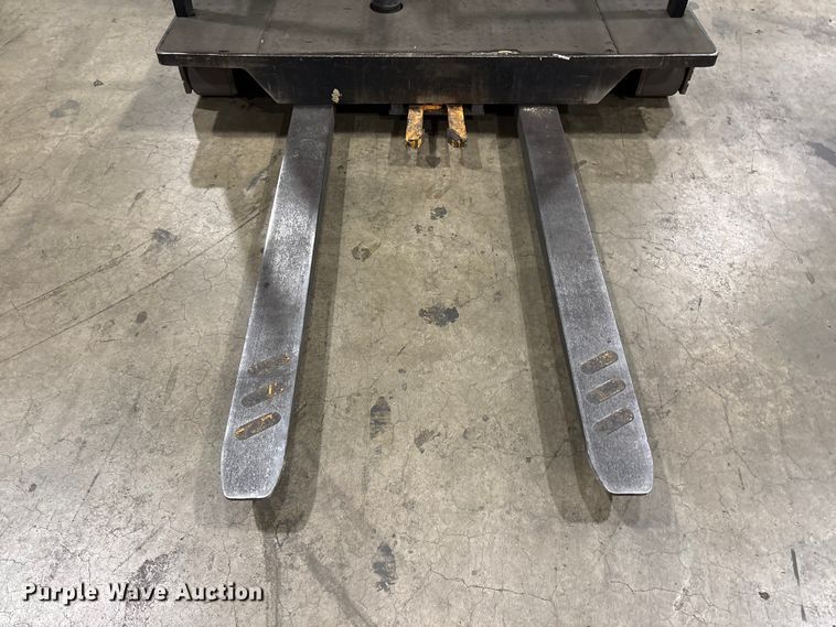 image for item ET8590 2015 Crown SP4050-30 order picker