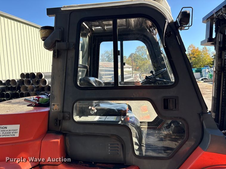 image for item ET8592 2012 Toyota 7FDU60 forklift