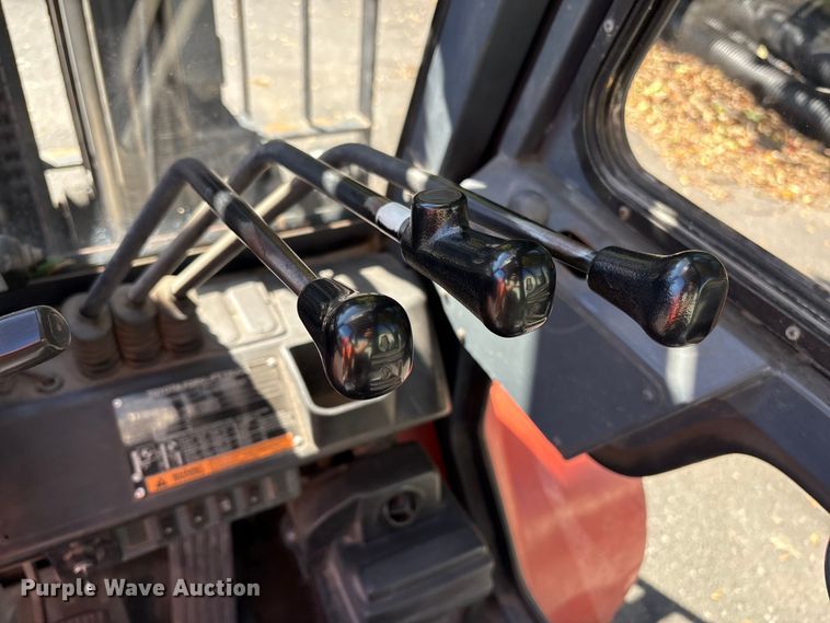 image for item ET8592 2012 Toyota 7FDU60 forklift