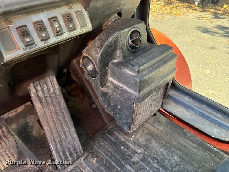 image for item ET8592 2012 Toyota 7FDU60 forklift