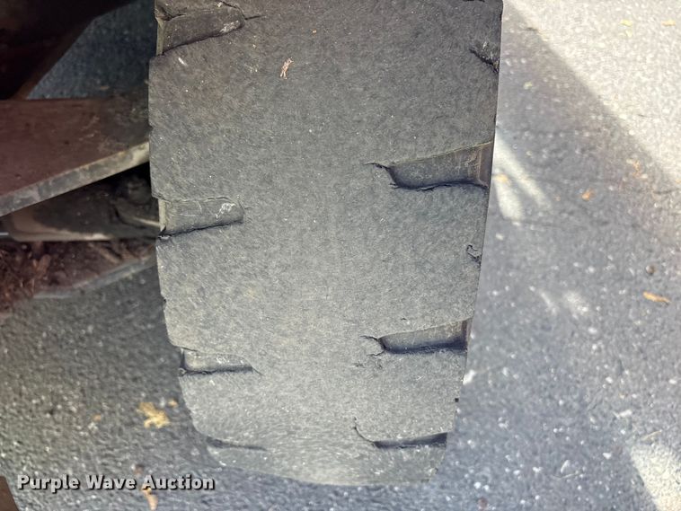 image for item ET8592 2012 Toyota 7FDU60 forklift