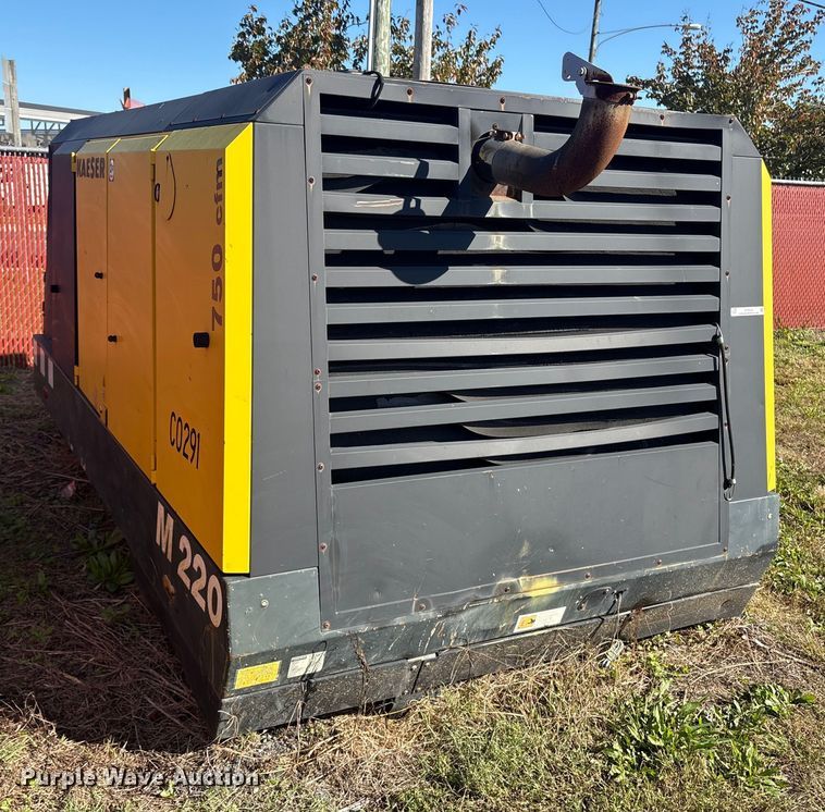 image for item ET8593 2003 Kaeser M220 air compressor