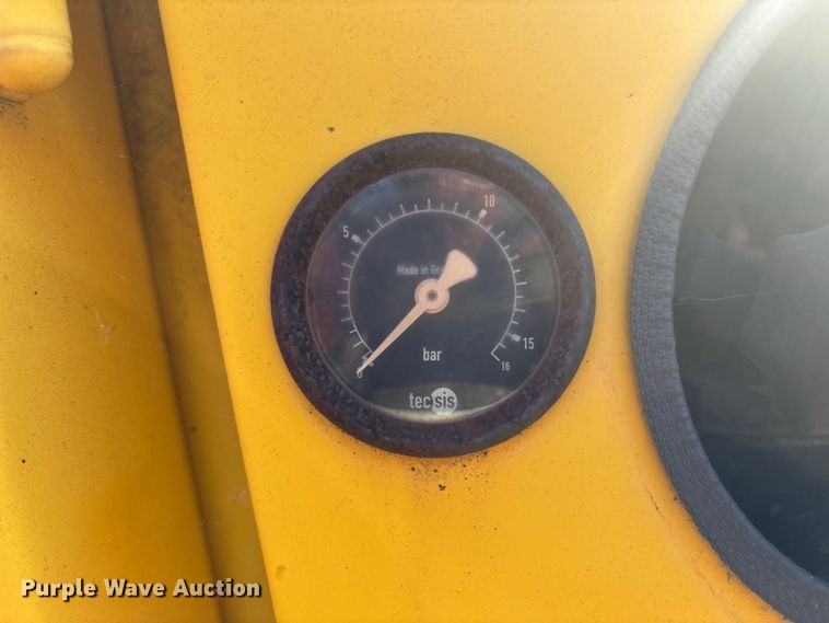 image for item ET8593 2003 Kaeser M220 air compressor