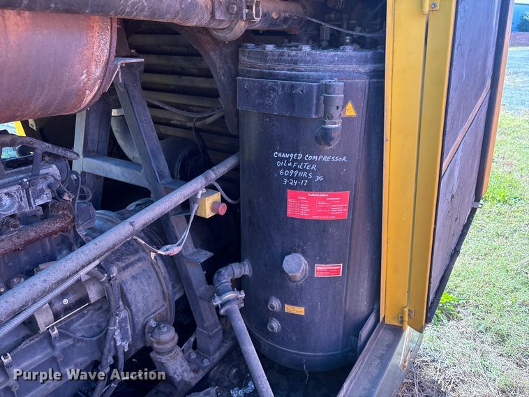 image for item ET8593 2003 Kaeser M220 air compressor