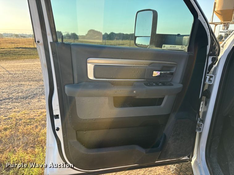 image for item EU0126 2018 RAM 2500 Big Horn  Crew Cab pickup truck