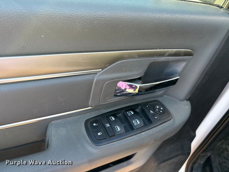 image for item EU0126 2018 RAM 2500 Big Horn  Crew Cab pickup truck