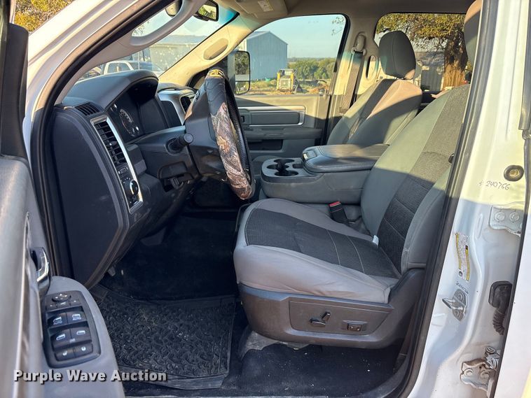 image for item EU0126 2018 RAM 2500 Big Horn  Crew Cab pickup truck