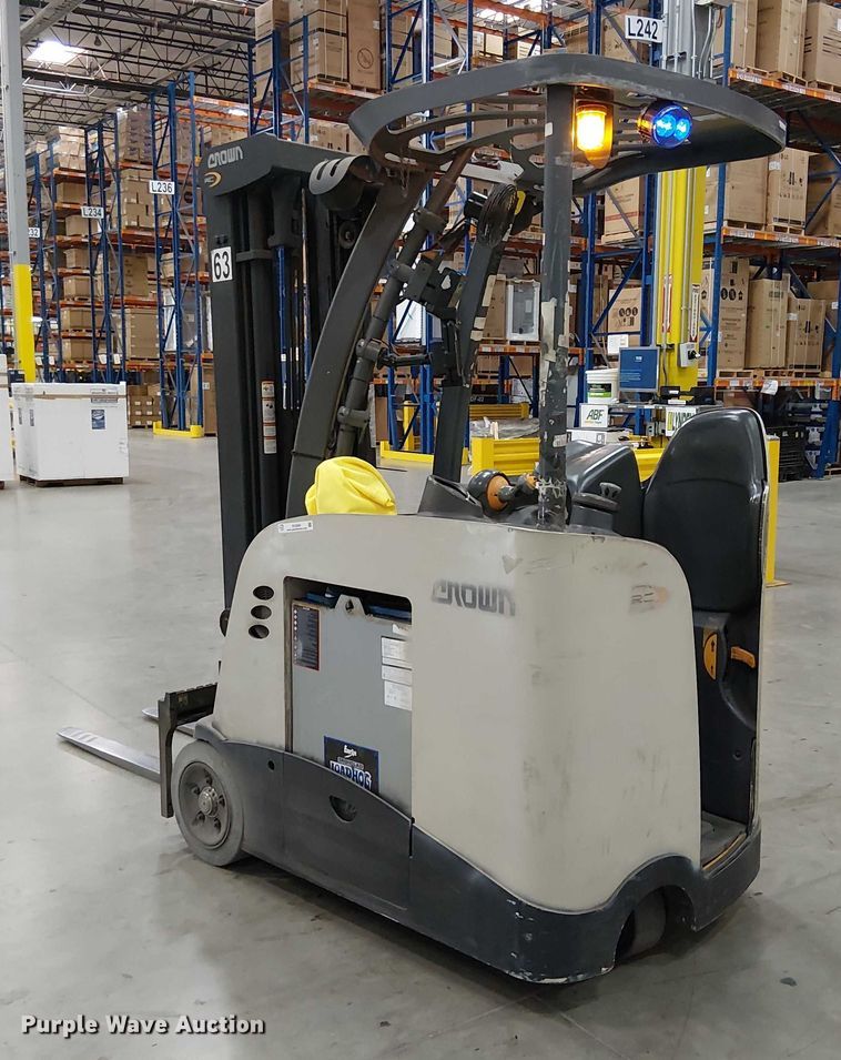 image for item EU2583 2017 Crown RC5545-40 forklift