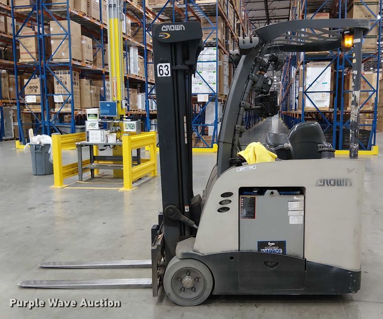 image for item EU2583 2017 Crown RC5545-40 forklift