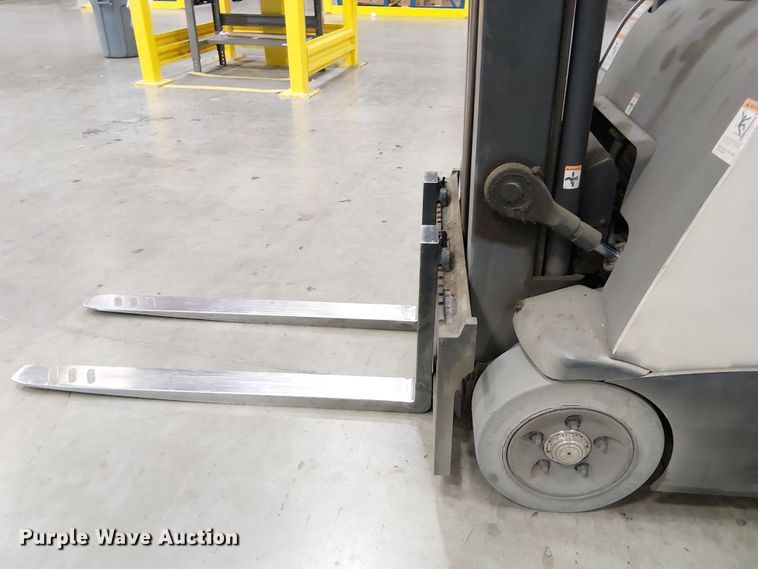 image for item EU2583 2017 Crown RC5545-40 forklift